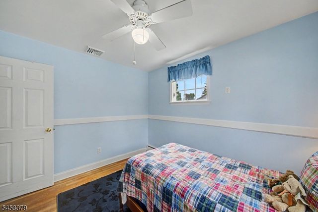 22 Carol Dr, Roxbury Twp., NJ 07876