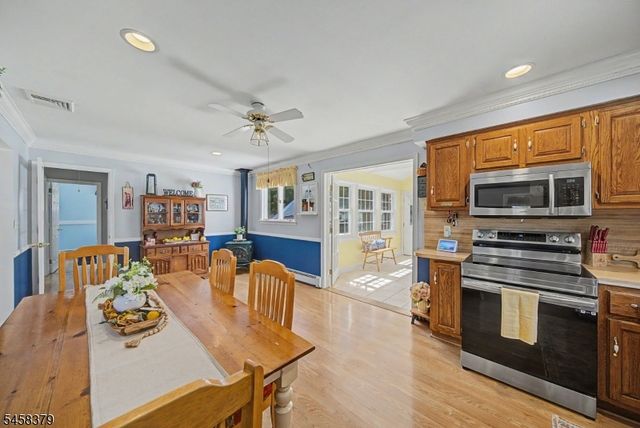 22 Carol Dr, Roxbury Twp., NJ 07876