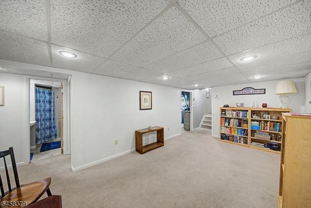 22 Carol Dr, Roxbury Twp., NJ 07876