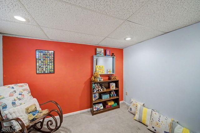 22 Carol Dr, Roxbury Twp., NJ 07876