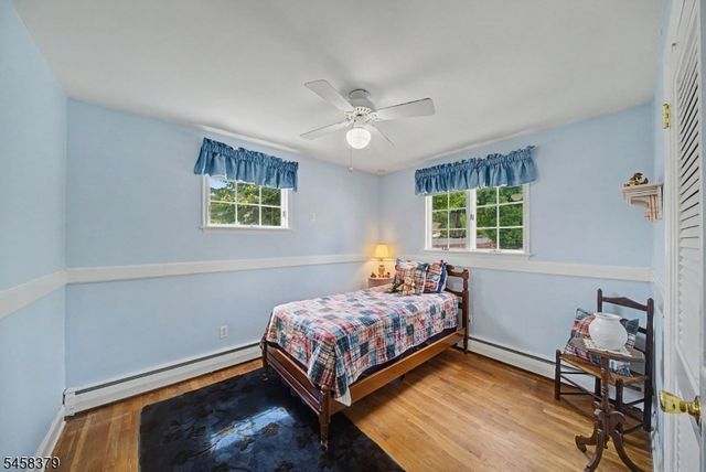 22 Carol Dr, Roxbury Twp., NJ 07876