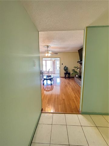 3405 Tahiti Dr, Corpus Christi, TX 78418