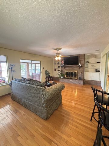 3405 Tahiti Dr, Corpus Christi, TX 78418