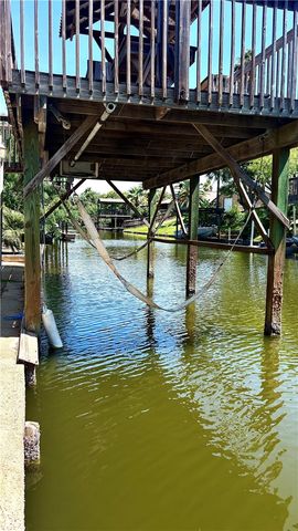 3405 Tahiti Dr, Corpus Christi, TX 78418