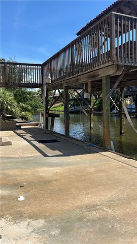 3405 Tahiti Dr, Corpus Christi, TX 78418