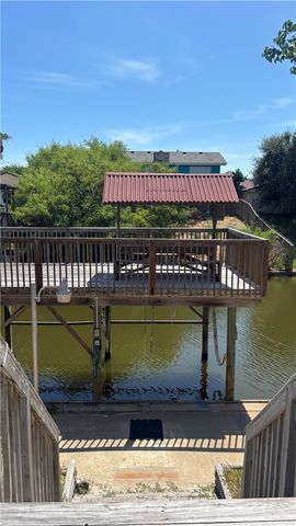 3405 Tahiti Dr, Corpus Christi, TX 78418