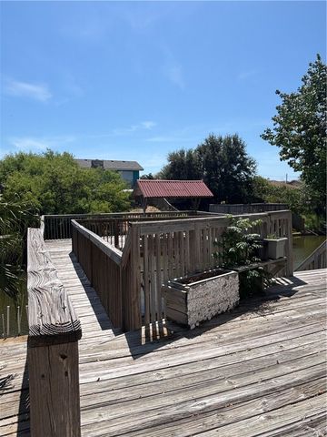 3405 Tahiti Dr, Corpus Christi, TX 78418