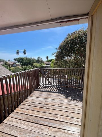 3405 Tahiti Dr, Corpus Christi, TX 78418