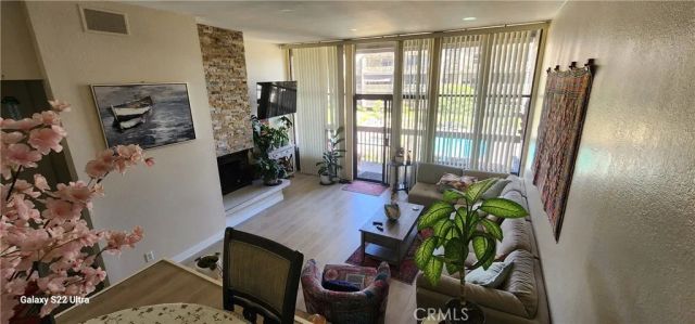 5216 Marina Pacifica South, Long Beach, CA 90803