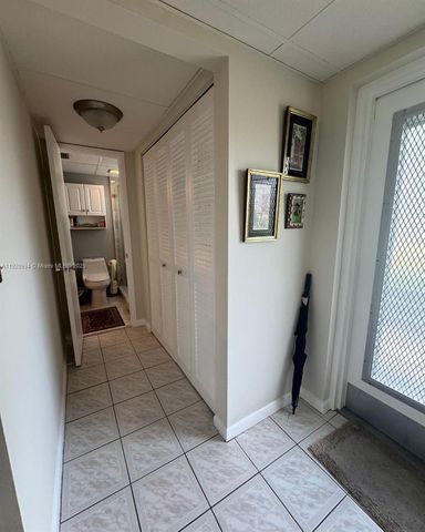 7787 Golf Cir Dr 106, Margate, FL 33063