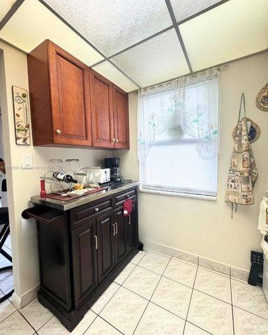 7787 Golf Cir Dr 106, Margate, FL 33063