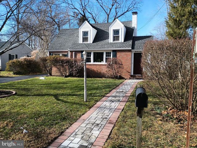 24 SCOTT AVE, Princeton Junction, NJ 08550