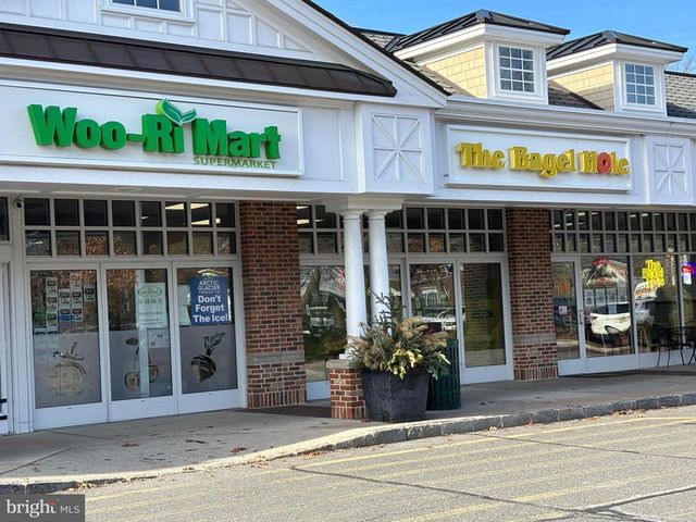 24 SCOTT AVE, Princeton Junction, NJ 08550