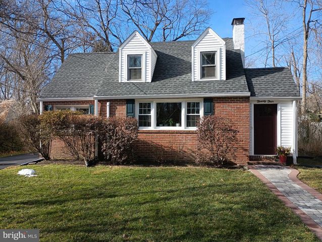 24 SCOTT AVE, Princeton Junction, NJ 08550