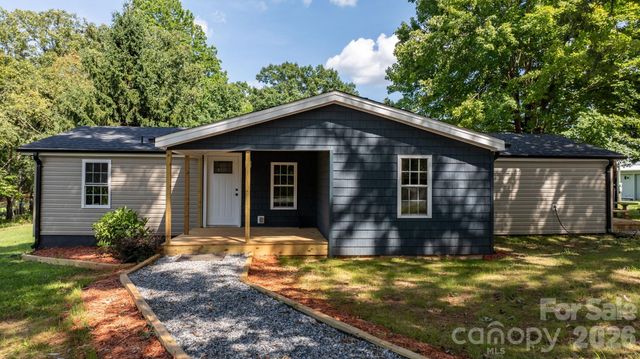 160 Green Street, Rutherford College, NC 28612