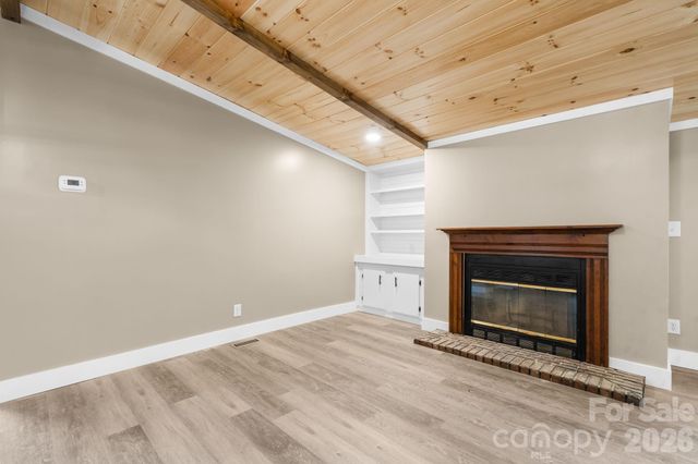 160 Green Street, Rutherford College, NC 28612