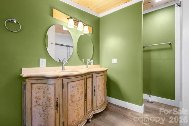 160 Green Street, Rutherford College, NC 28612