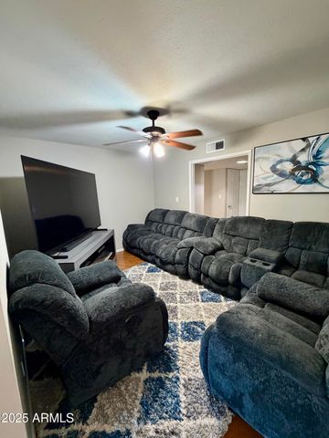 4818 W BEVERLY Lane, Glendale, AZ 85306