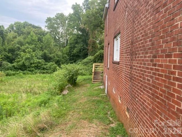2689 Harris Henrietta Road, Mooresboro, NC 28114