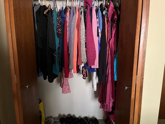 51 Londonderry Rd 51, Grafton, MA 01519