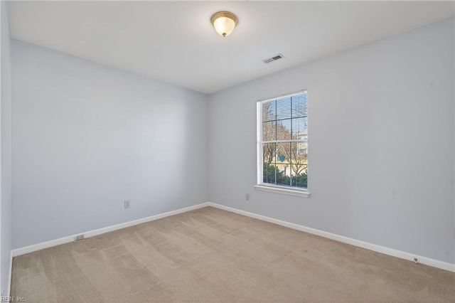 814 Old Point AVE, Hampton, VA 23663