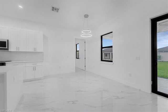 3226 NW 41st AVE, Cape Coral, FL 33993