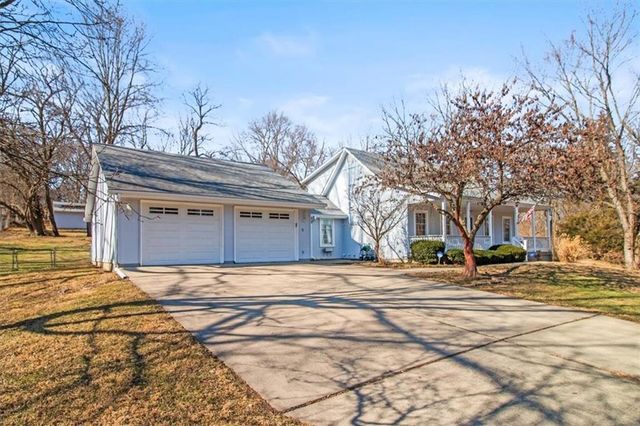 1702 S Pollard Avenue, Independence, MO 64055