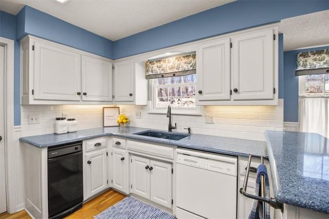 1702 S Pollard Avenue, Independence, MO 64055