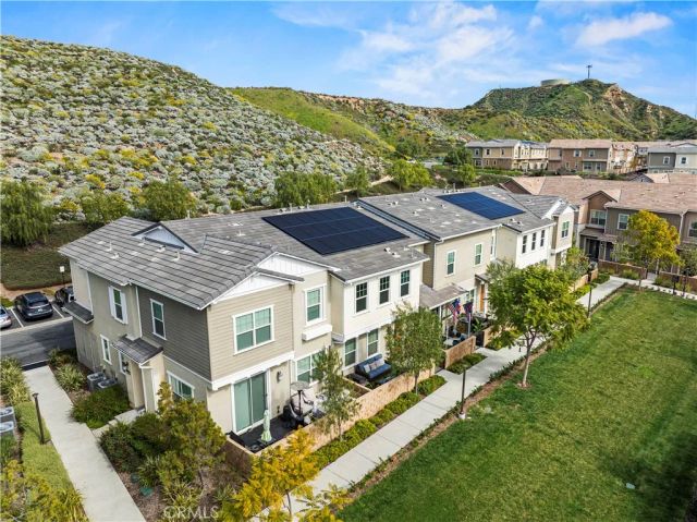 22838 Concord 80, Saugus, CA 91350