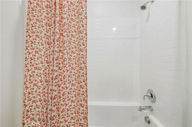 22838 Concord 80, Saugus, CA 91350