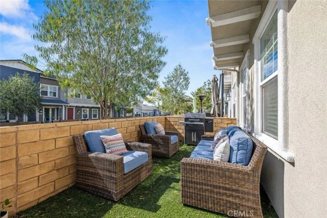 22838 Concord 80, Saugus, CA 91350