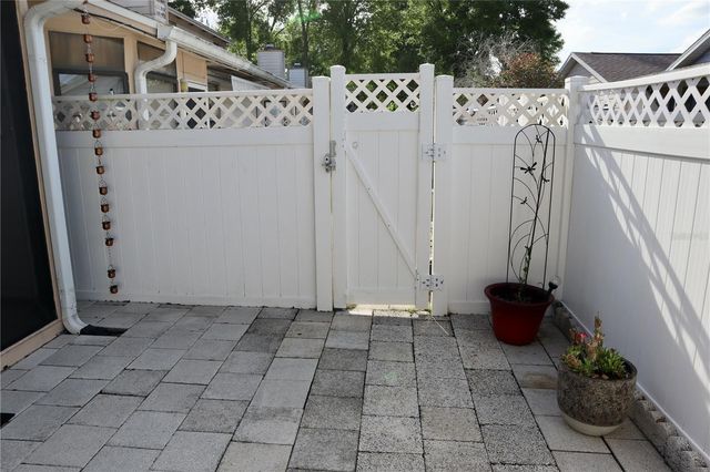 3929 NE 21ST LANE, Ocala, FL 34470