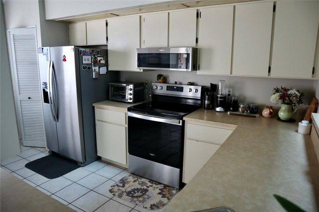 3929 NE 21ST LANE, Ocala, FL 34470