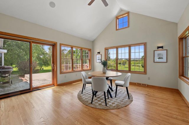 W287N6371 Broadwing COURT, Hartland, WI 53029