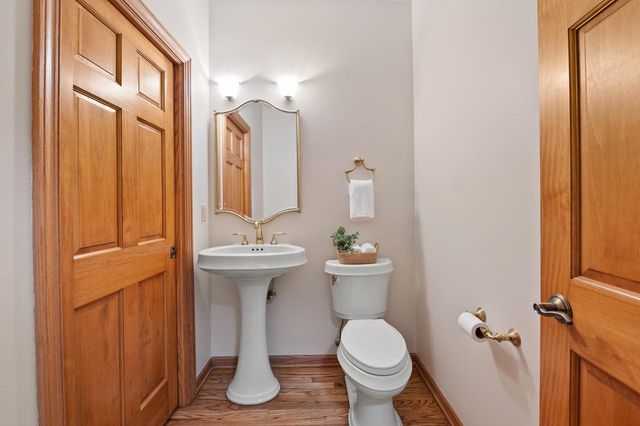 W287N6371 Broadwing COURT, Hartland, WI 53029