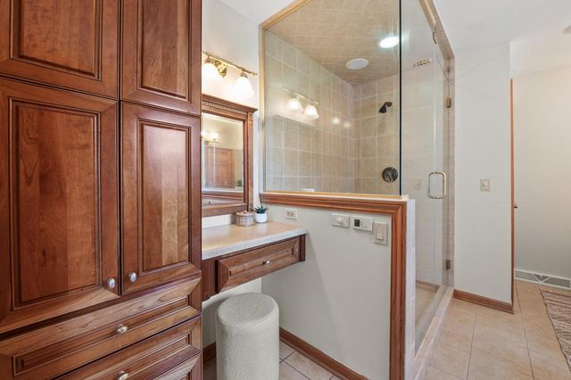 W287N6371 Broadwing COURT, Hartland, WI 53029