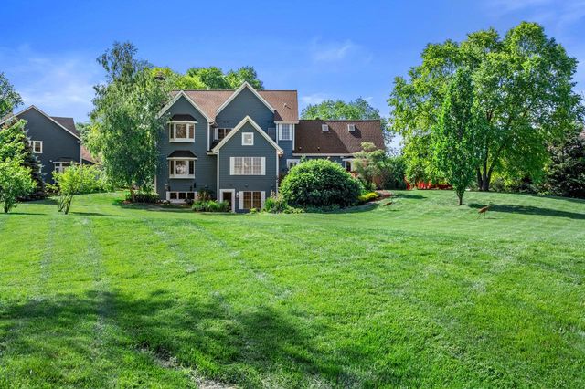 W287N6371 Broadwing COURT, Hartland, WI 53029