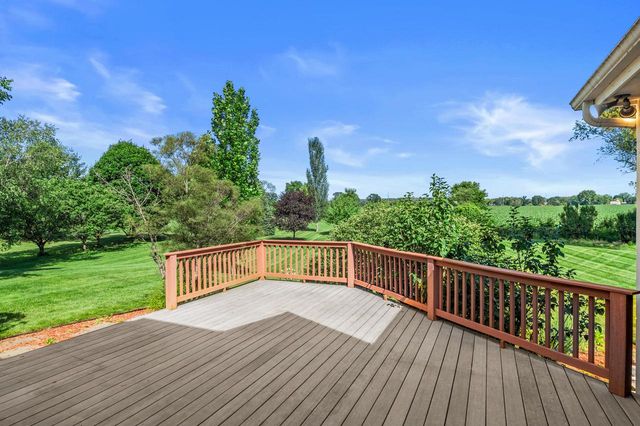 W287N6371 Broadwing COURT, Hartland, WI 53029