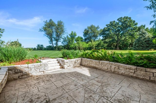 W287N6371 Broadwing COURT, Hartland, WI 53029