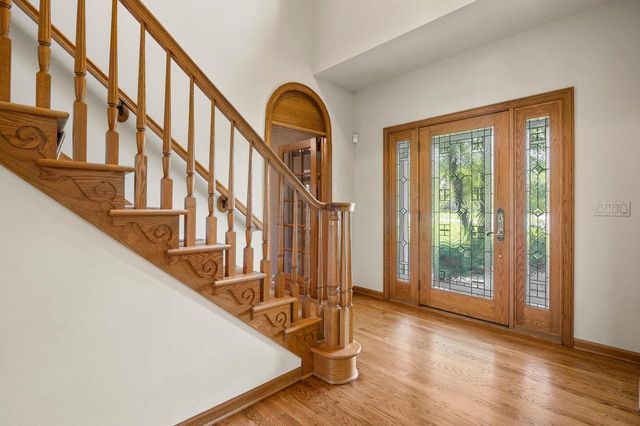 W287N6371 Broadwing COURT, Hartland, WI 53029