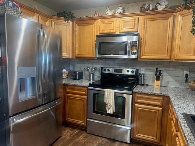 14063 NE Carlson Rd, Elgin, OK 73538