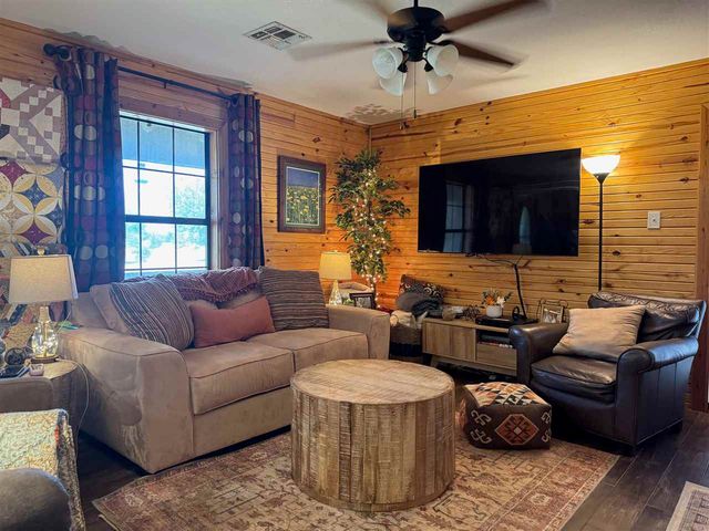 14063 NE Carlson Rd, Elgin, OK 73538