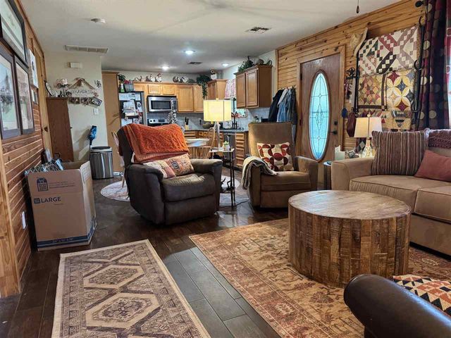 14063 NE Carlson Rd, Elgin, OK 73538