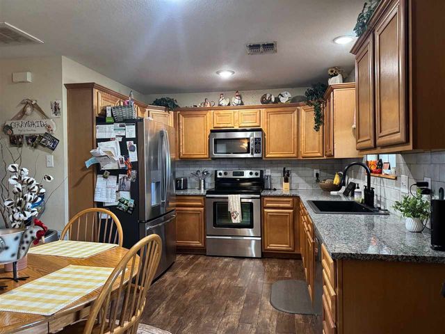 14063 NE Carlson Rd, Elgin, OK 73538