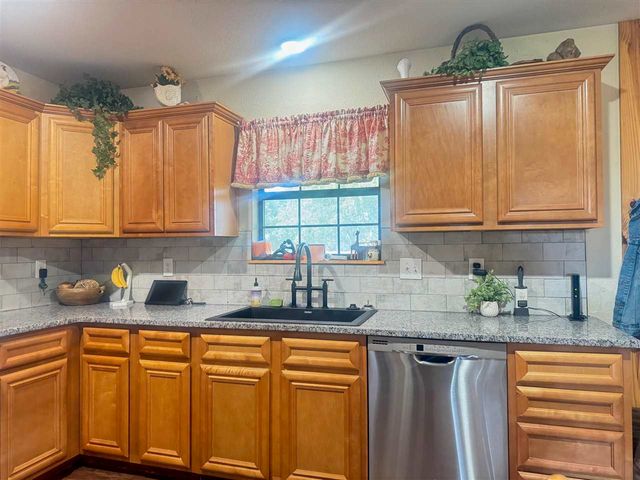 14063 NE Carlson Rd, Elgin, OK 73538