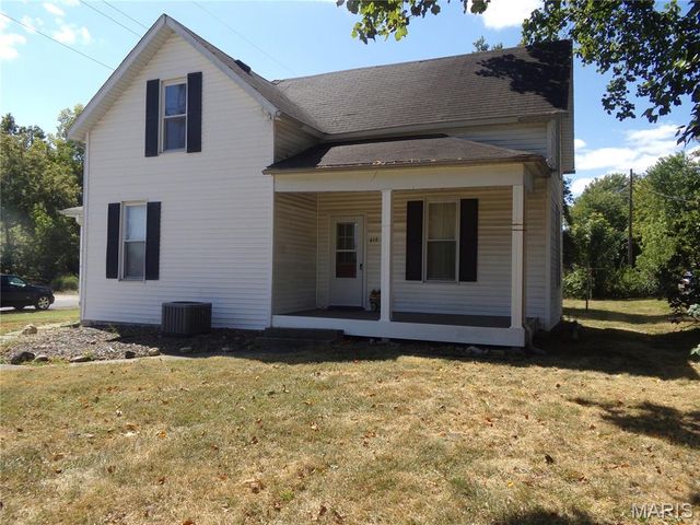 619 S 4th Street, Greenville, IL 62246