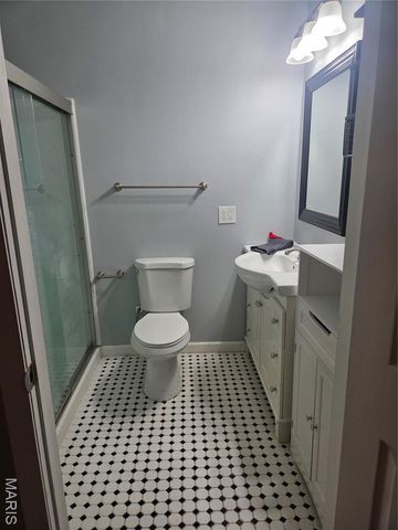 619 S 4th Street, Greenville, IL 62246