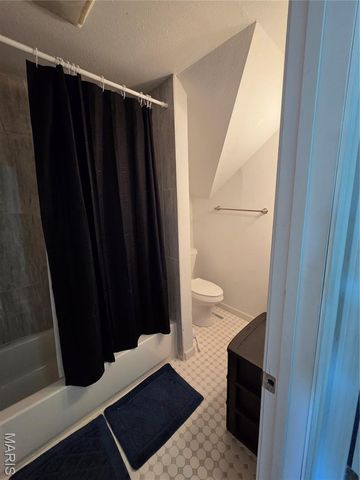 619 S 4th Street, Greenville, IL 62246