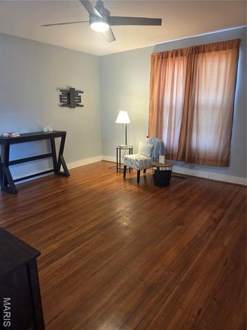 619 S 4th Street, Greenville, IL 62246