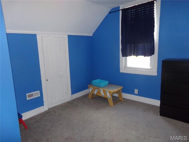 619 S 4th Street, Greenville, IL 62246